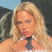 model-avatar