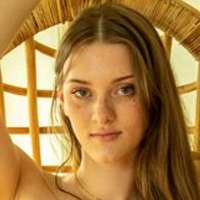 model-avatar