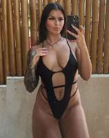 model-avatar
