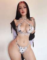 model-avatar