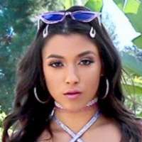 model-avatar
