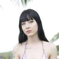 model-avatar