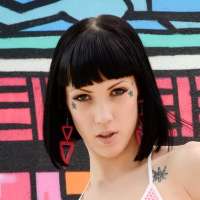 model-avatar
