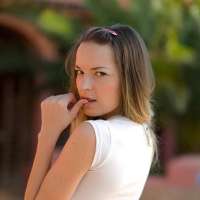 model-avatar
