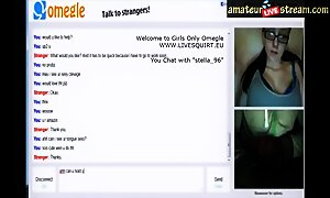 Beautiful Big Tits On Babe With Glasses On Omegle
