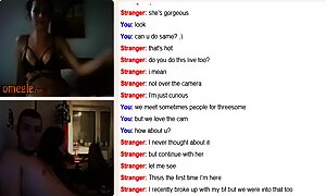 Hot Girl Cums with Couple on Omegle