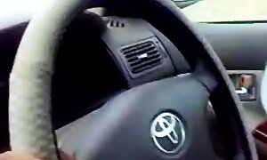Pashto girl hot romance video in car (720p) mp4 HD