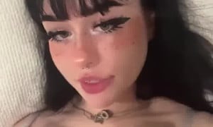 Lara rose  porn sextape - Fucking on bed