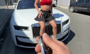 Jostasy Video Video - Nice Body on the Car