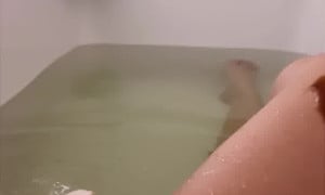 Anna Malygon  porn - Nude shower in bathtub