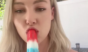 STPeach Popsicle Blowjob  