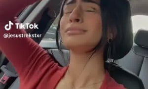 Show big boobs in the Car - Jesustrekstxr HOT