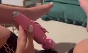 Masturbate with Vibrator [ Camilla Araujo ] Orgasm