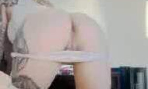 Kelly medanie - Show Big Ass Very Sexy