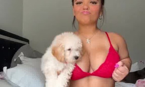 Megbanksxo / Megbanks Show off Sexy Body - Hot Video