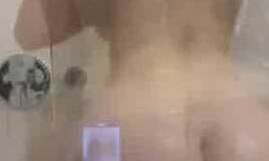Demi Rose!! Nude show on bathroom