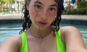 Gali Golan Show big boobs in pool so wet -  Videos vid