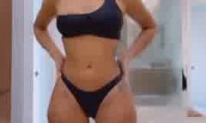 Draya Michele Show Big Boobs And Ass In Bathtub - Video Sextape 