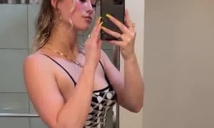 Sondra Blust   - Show Body Sexy  So Hot