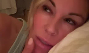 Christina Reeder Show Big Boob New Video  Videos