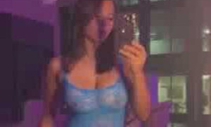 sophie raiin  Video Video Hot ! Show Nipple