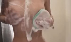 Madiiiissonnn  Video So Hot - Nude Big Tits In Bath