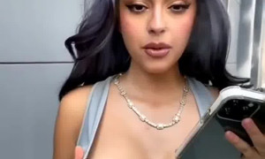 Malu Trevejo Nipple Flash  Video 