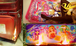 Anime bunny girl Vinyl pencase figure Schoolbag Burn